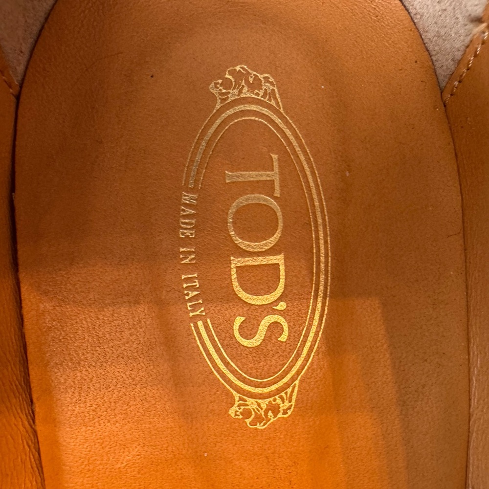 Tod's Shiny Black Leather Slip-On Loafers - Picture 6 of 8